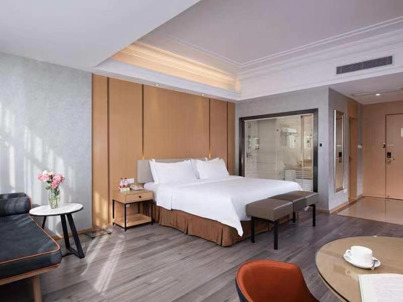 Vienna Hotel Zhongshan Xiaolan Exterior photo