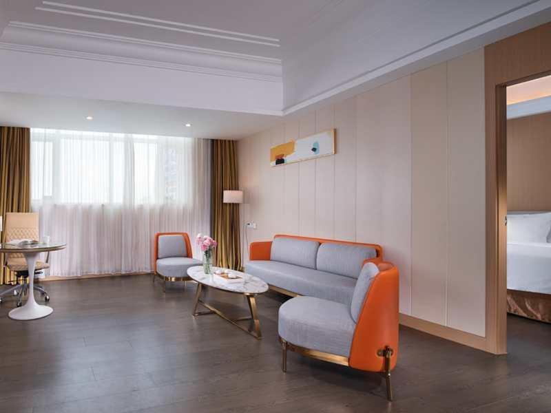 Vienna Hotel Zhongshan Xiaolan Exterior photo